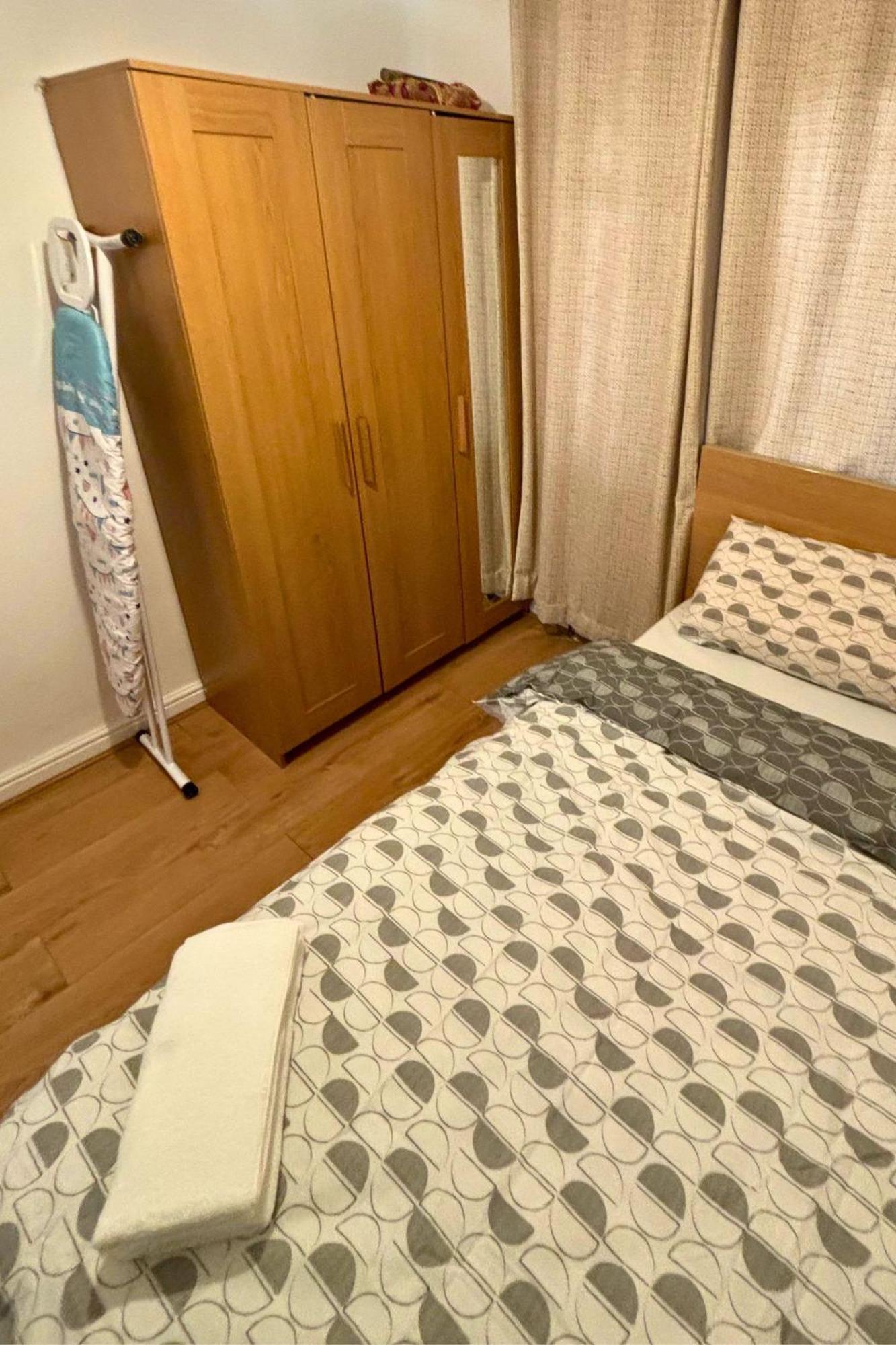 Charming And Cosy London Home, Garden, Parking & Family Fun Mitcham Eksteriør billede